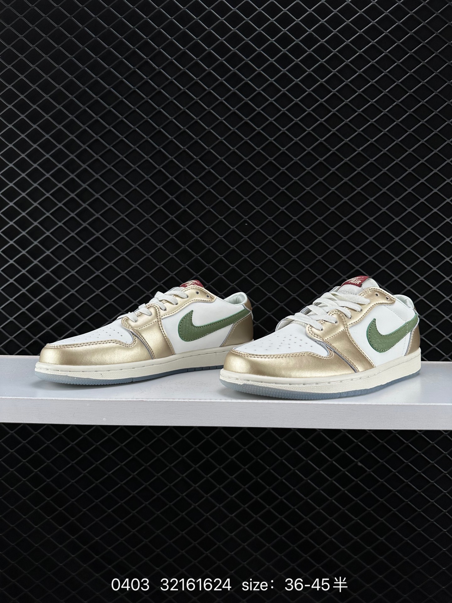 Jordan 1 Low ”Year of the Dragon“